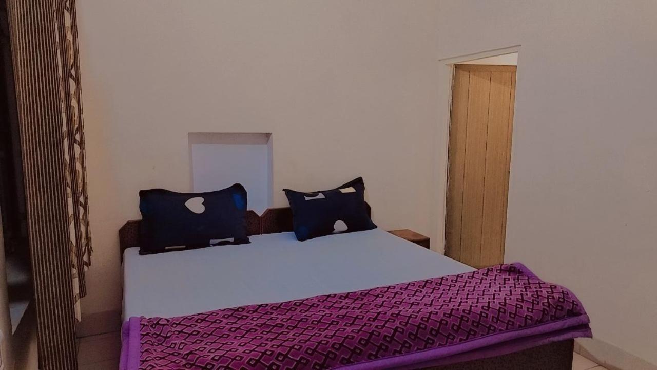 סוואי מדופור Tiger Guest House מראה חיצוני תמונה
